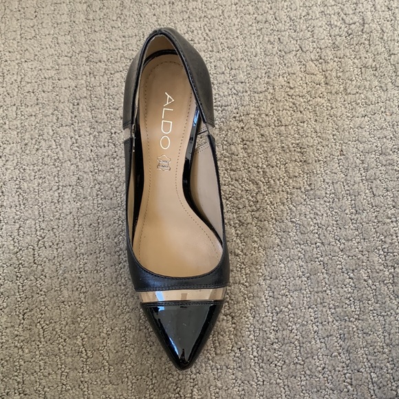 Aldo leather pointy toe pumps (size 6.5) with cool cutouts. - Picture 2 of 3